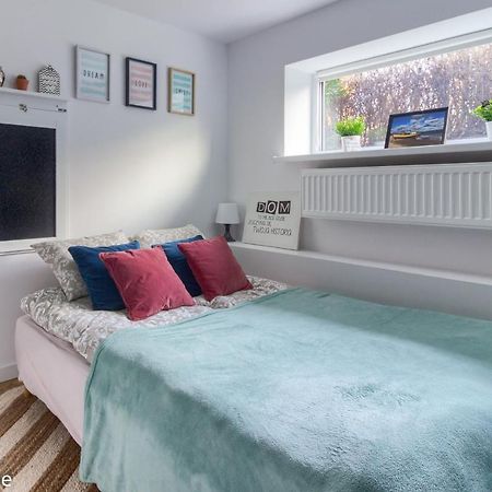 M&R Apartament Smart&Bright Batorego 16, Netflix, Free Wifi, Metro I Park Pole Mokotowskie, Stodola, Self Check-In, 5 Minut Od Centrum ワルシャワ エクステリア 写真