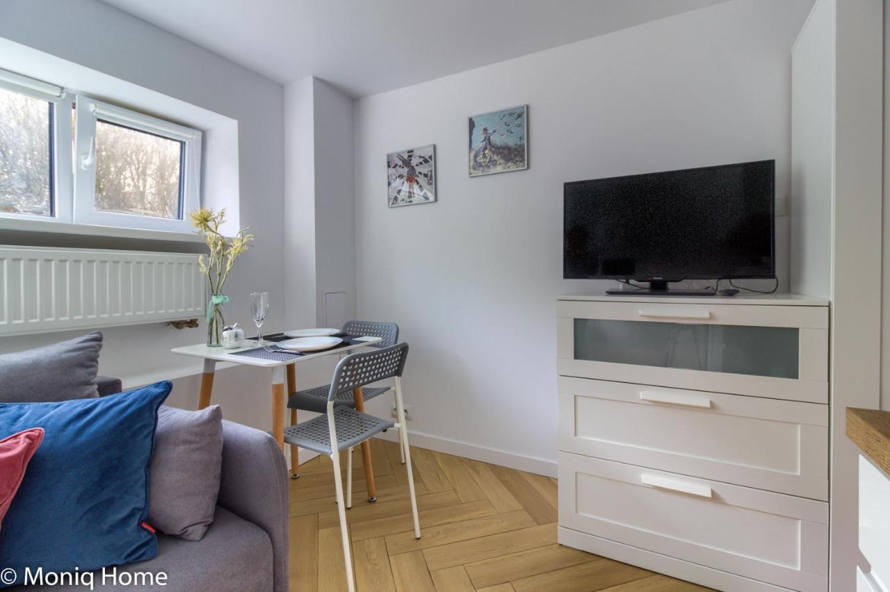 M&R Apartament Smart&Bright Batorego 16, Netflix, Free Wifi, Metro I Park Pole Mokotowskie, Stodola, Self Check-In, 5 Minut Od Centrum ワルシャワ エクステリア 写真